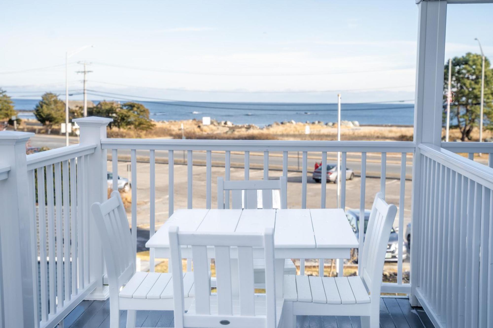 935 Ocean, A Beachside Inn 汉普顿 外观 照片